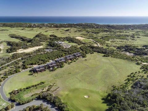 Day, Natural landscape, Bird's eye view, Golfcourse, Golfcourse, Sea view