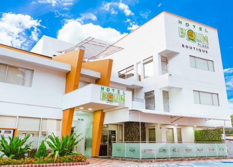Property building, Facade/entrance