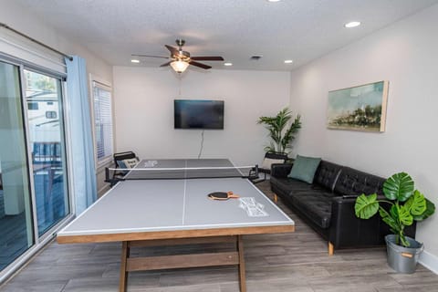 Family Beach House with Pool - Blocks From Beach House in Jacksonville Beach