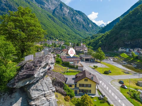Lizard House House in Canton of Ticino