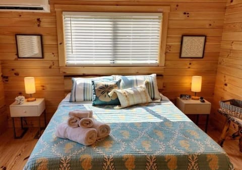 Water view Cabin near North Topsail Beach Cabin in Sneads Ferry