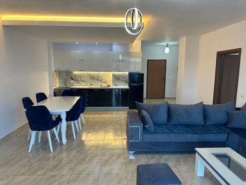 Kitchen or kitchenette, Living room, Seating area