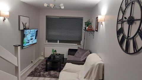 TV and multimedia, Living room, Seating area