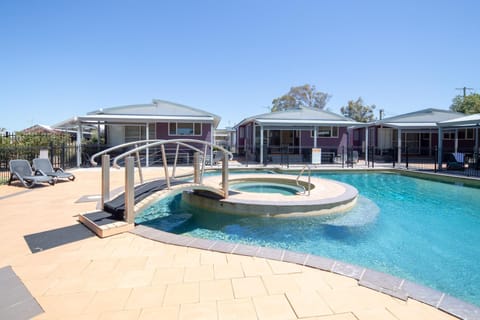 Swimming pool, Swimming pool