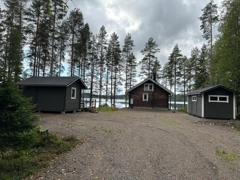 Iloinen Mökki Chalet in Finland