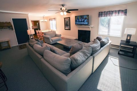 Fawn Valley Inn- 276 condo Apartment in Estes Park