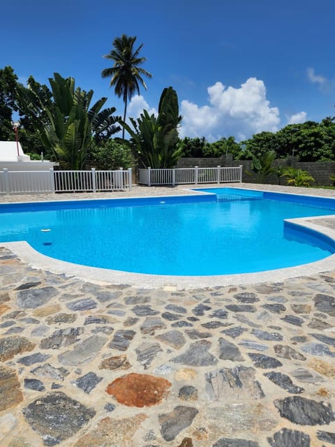 Solarium, Spa and wellness centre/facilities, Pool view