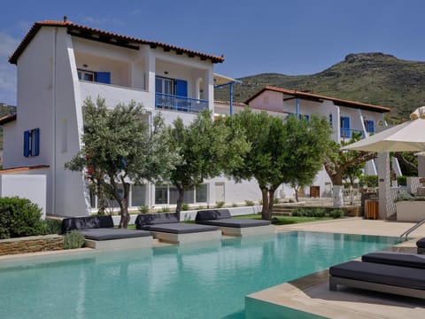 Property building, Swimming pool