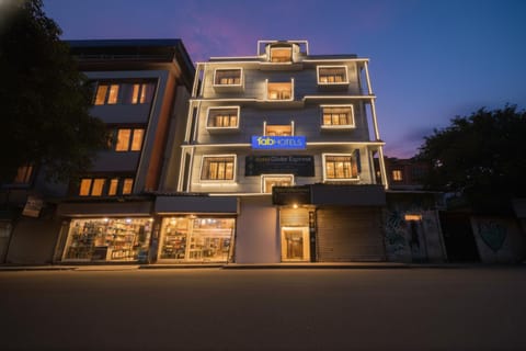 Property building, Facade/entrance