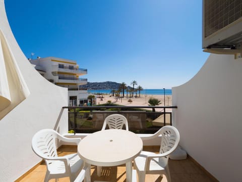 Balcony/Terrace, Beach, City view, Mountain view, Sea view