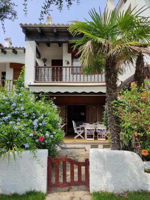 Patio, Garden, Garden view