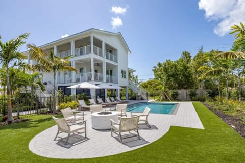 The Crestwood House - Private Heated Pool & Parking House in Stock Island