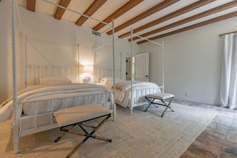 Idyllic Casita on Private Fairbanks Ranch Estate Villa in Rancho Santa Fe