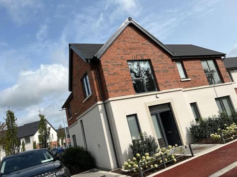 3 bed rooms Vip family house House in County Dublin