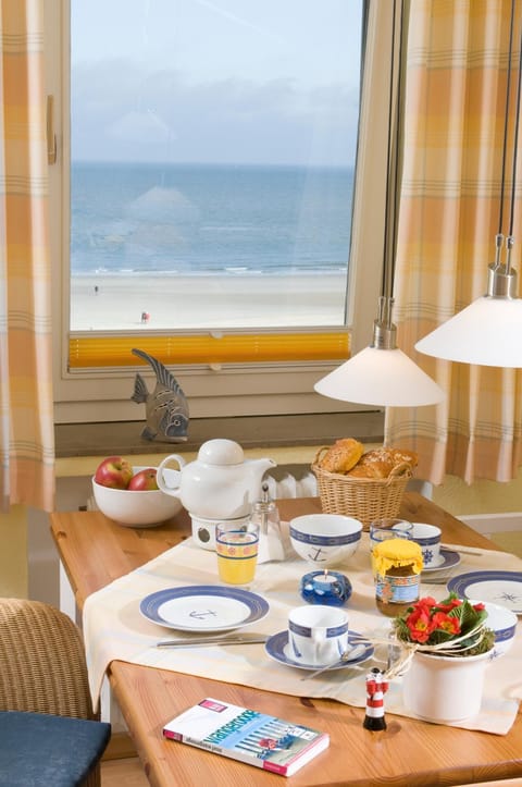Beach, Sea view, Breakfast