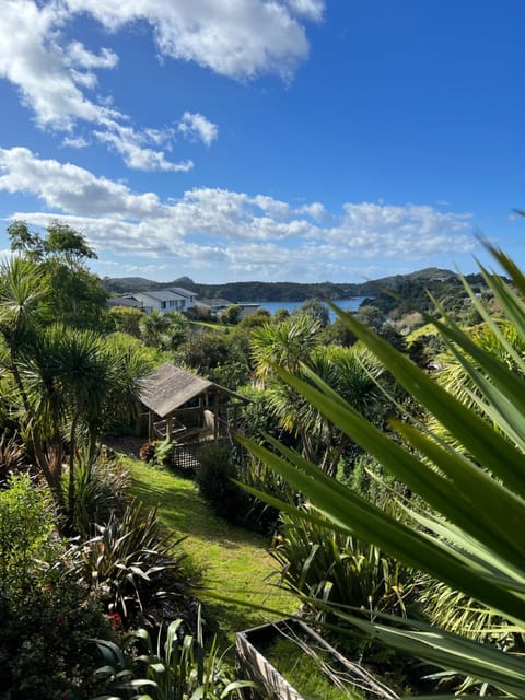 Day, Natural landscape, Garden, Sea view