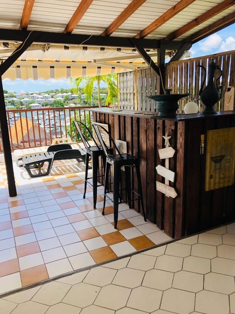 Patio, Lounge or bar