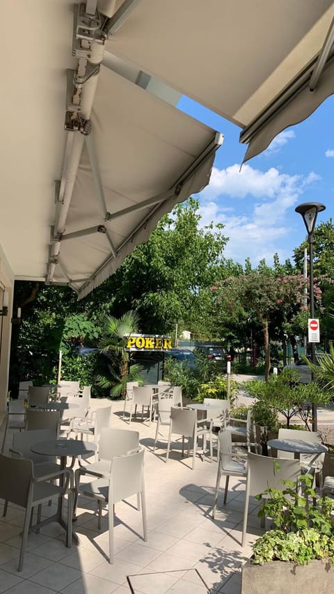 Property building, Patio, Garden, Garden view