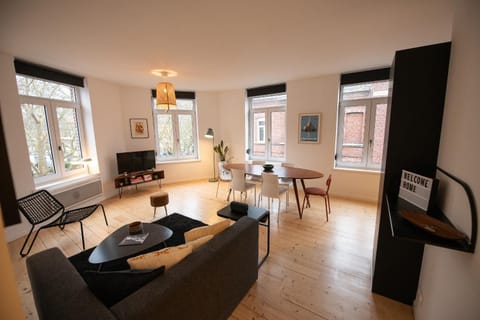Communal lounge/ TV room, Living room