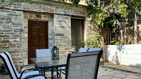 Patio, Day