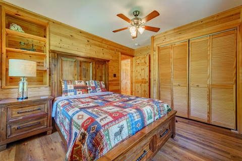 Adirondack Alpine Cabin with Hot Tub, Near Whiteface, Lake Placid, Game Rm, Fenced Yard, Views Cabin in Adirondack Mountains