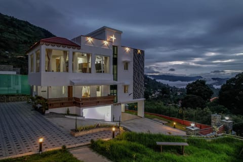 Property building, Night
