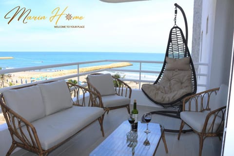 Day, Natural landscape, View (from property/room), Balcony/Terrace, Balcony/Terrace, Living room, Beach, Landmark view, Sea view, Street view, Sunrise, Sunset