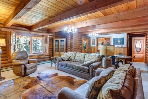 Pet-Friendly Bayfield Cabin with Game Room and Hot Tub Cabin in La Plata County