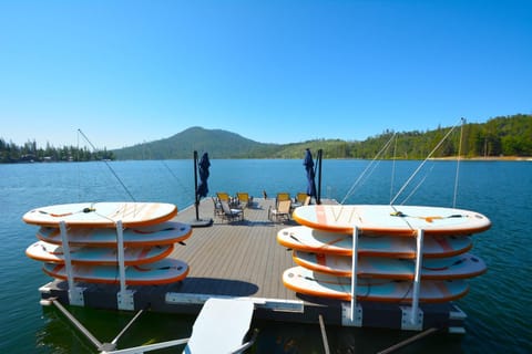 Beautiful Lakefront Home Spectacular View - Herrera House in Bass Lake