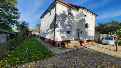 Property building, Parking