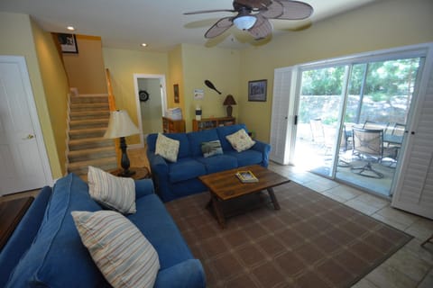 King- Lake Area House in Bass Lake