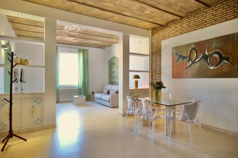 Living room, Decorative detail, Seating area, Dining area