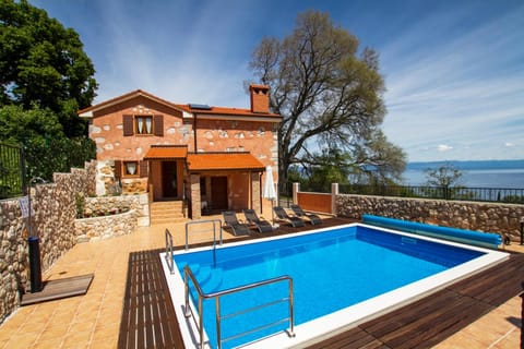 Facade/entrance, On site, Swimming pool, Swimming pool
