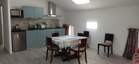 Kitchen or kitchenette, Living room, Dining area