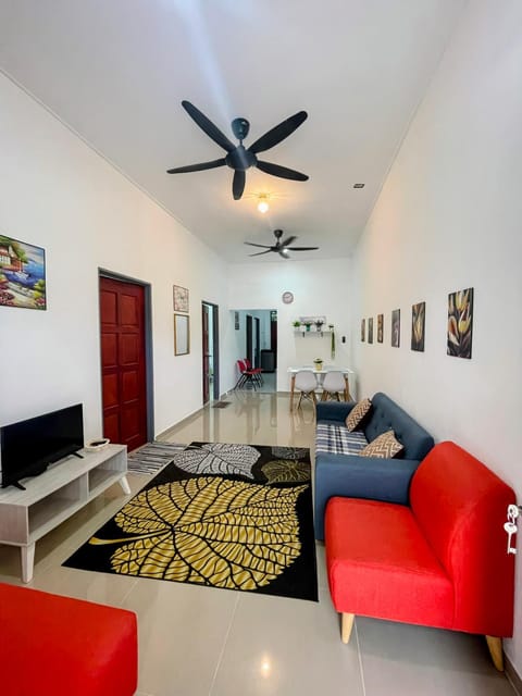 Property building, Seating area, Dining area, Area and facilities