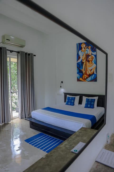 Bed, Photo of the whole room, Bedroom, air conditioner