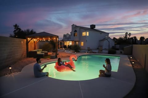 Swimming pool