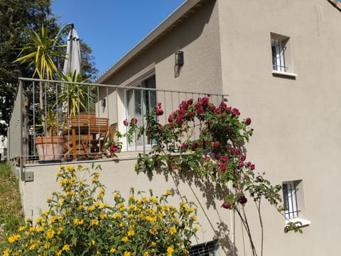 Charmante maison avec jardin aux portes des gorges de l'Ardèche House in Saint-Martin-d'Ardèche