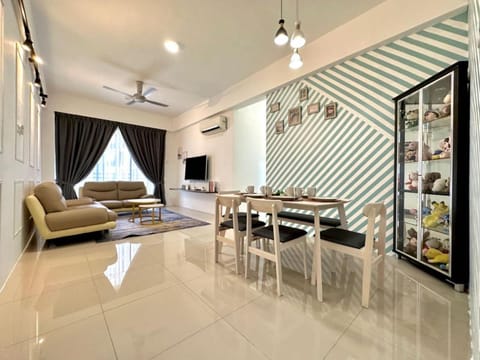 TV and multimedia, Living room, Dining area