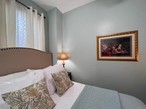 Bed, Decorative detail, Bedroom