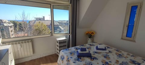 View (from property/room), Photo of the whole room, Bedroom