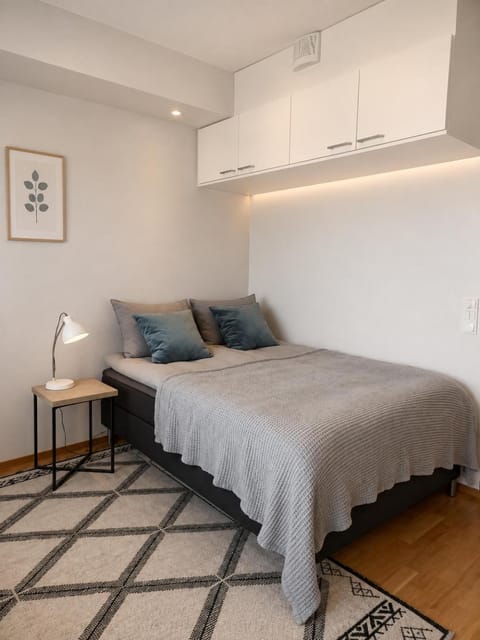 Bed, Living room, Bedroom