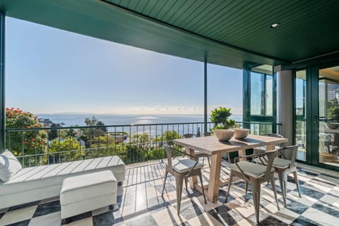 Day, Balcony/Terrace, Seating area, Dining area, Sea view