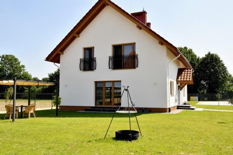 Property building, Spring, Garden