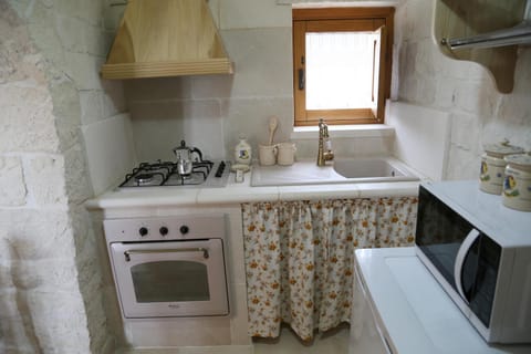 Trullo Montetrecarlini House in Province of Taranto