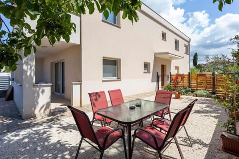 Modern holiday house near beach House in Fažana