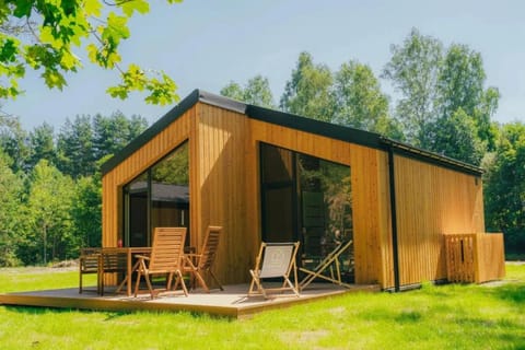 Property building, Day, Natural landscape, Garden, Sauna, Balcony/Terrace, Garden view, sunbed