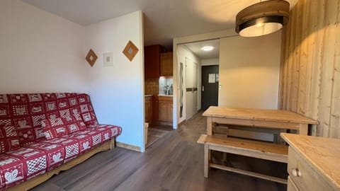 Appartement les 2 alpes 1800 départ /retour skis aux pieds Apartment in Les Deux Alpes