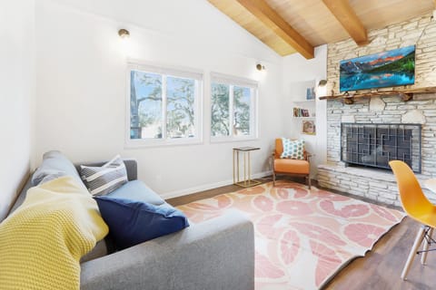 Millies Cottages Unit 1 - Ruth House in Canyon Lake