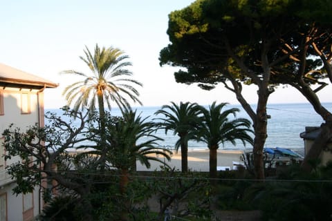 Day, Sea view